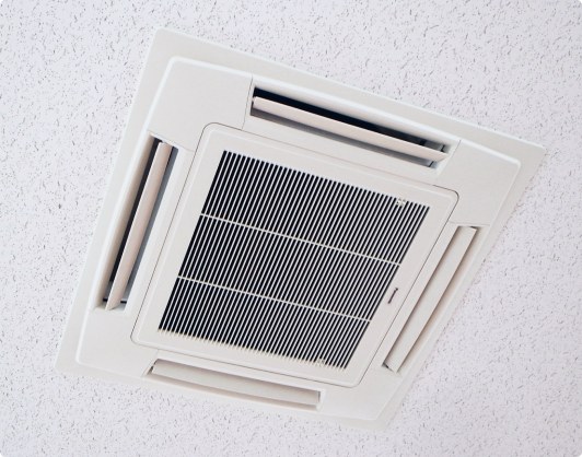 天井埋込型の空調設備